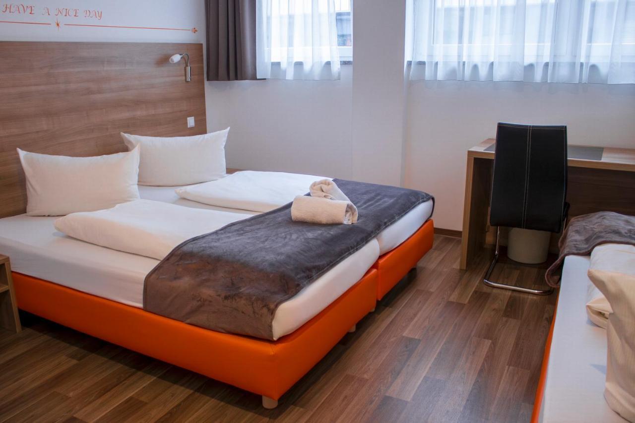 Orange Hotel und Apartamentos Neu-Ulm Exterior foto