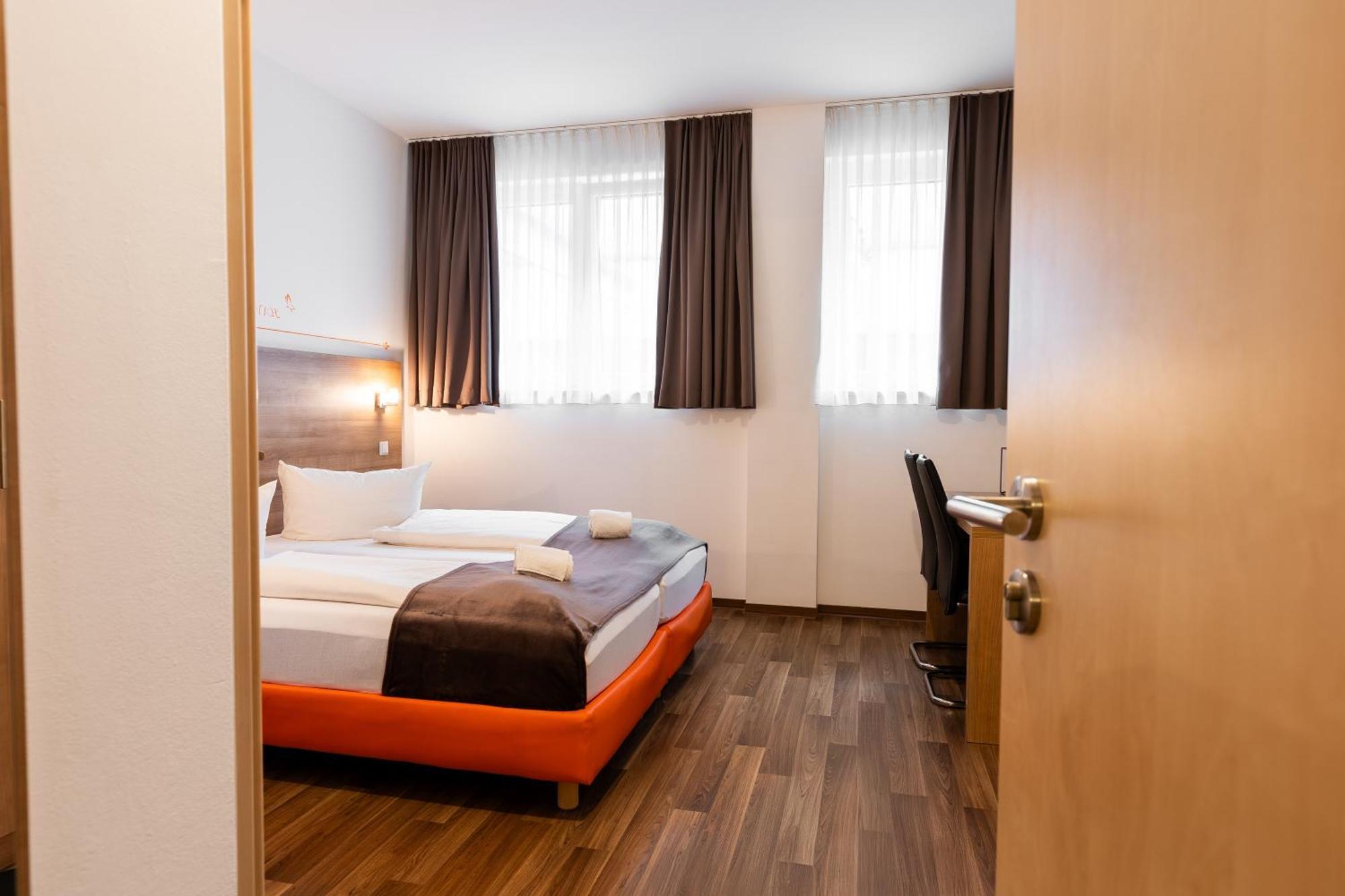 Orange Hotel und Apartamentos Neu-Ulm Exterior foto