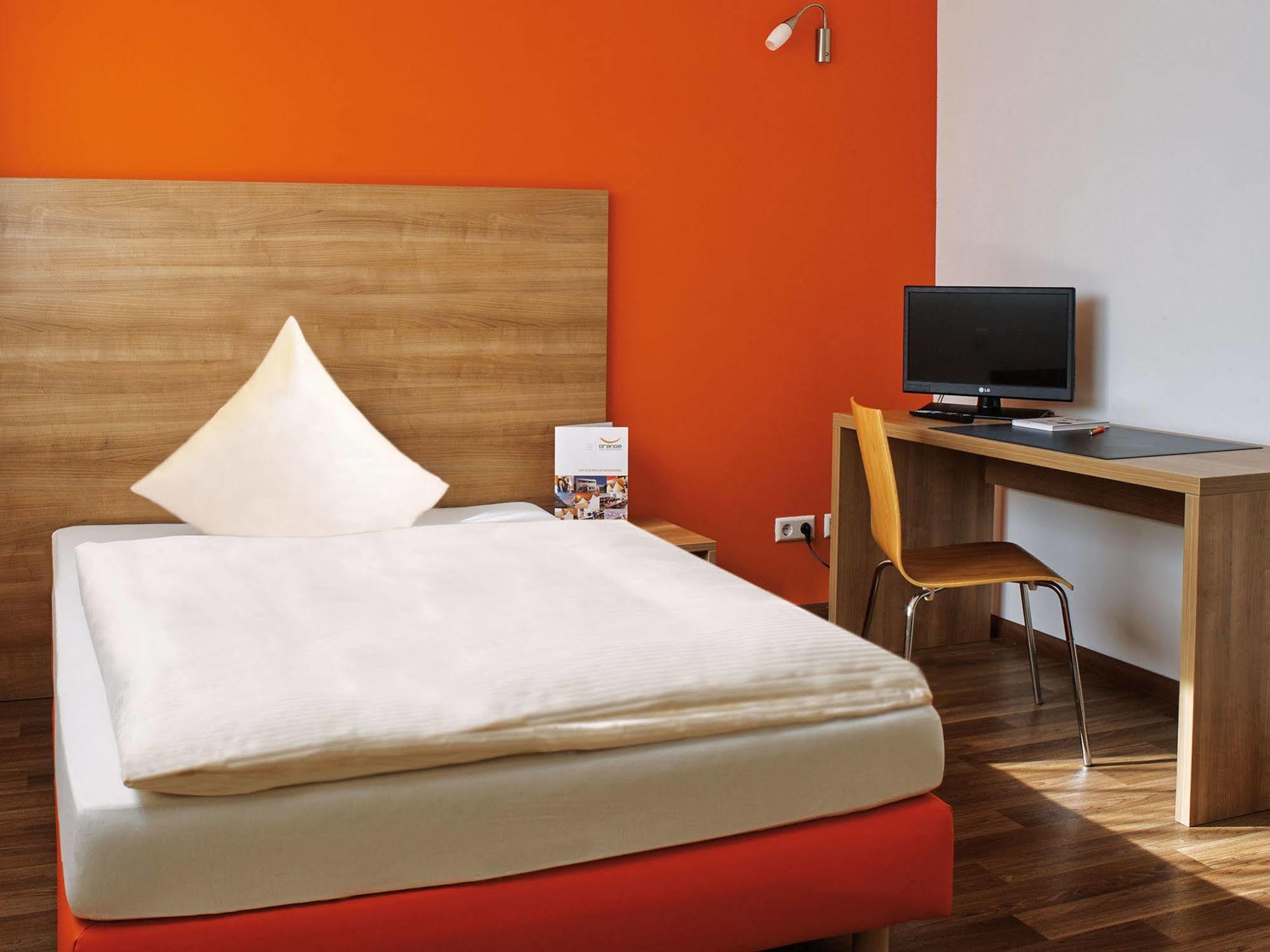 Orange Hotel und Apartamentos Neu-Ulm Exterior foto