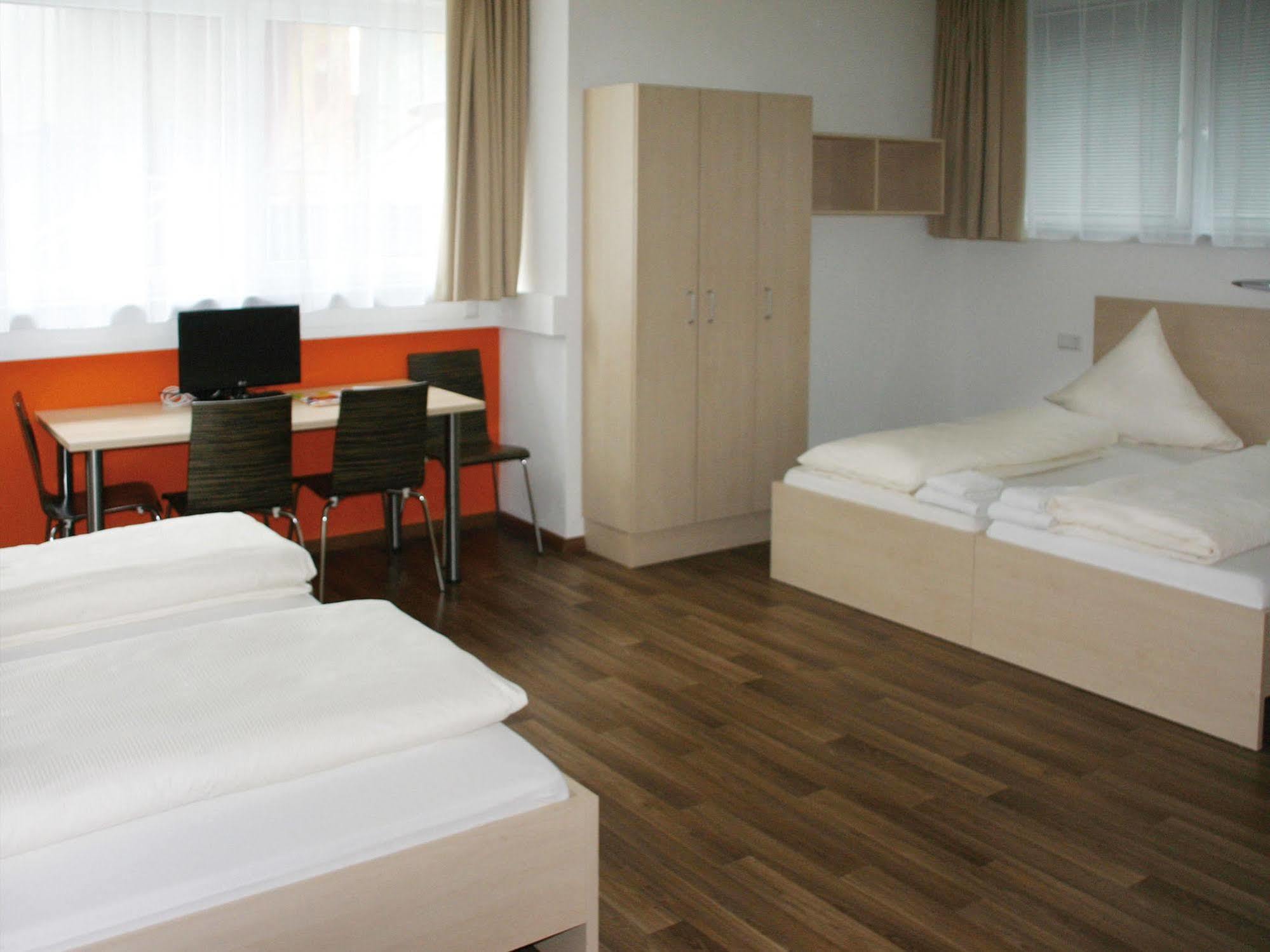 Orange Hotel und Apartamentos Neu-Ulm Exterior foto